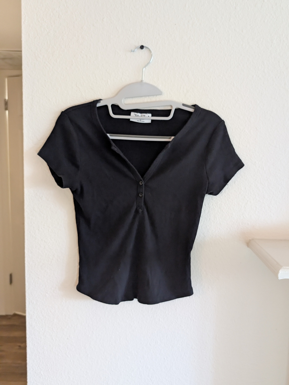 Women’s Black Short Sleeve Henley Tee